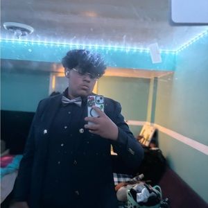 Meet your Posher, Mr.